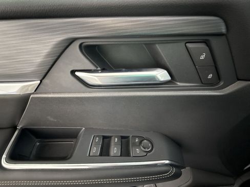 New 2025 GMC Acadia Elevation image 15