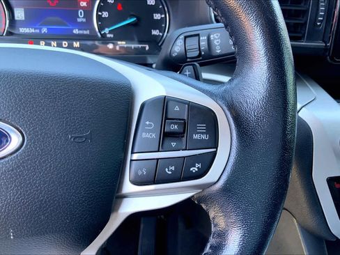 Certified 2021 Ford Explorer XLT w/ Equipment Group 202A AWD/4WD image 25