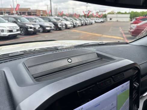 Used 2023 Ford F150 Lariat w/ Trailer Tow Package image 24