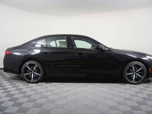 New 2027 BMW 530i w/ M Sport Package RWD image 2
