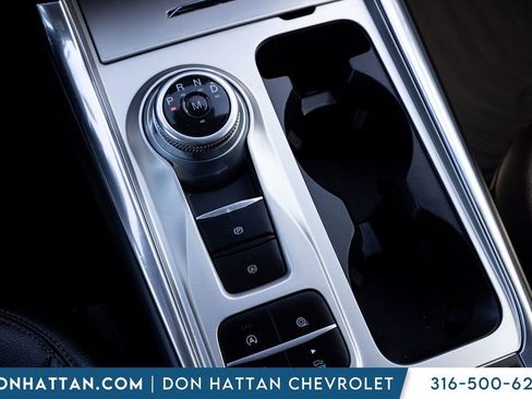 Used 2020 Ford Explorer XLT w/ Equipment Group 202A RWD image 12