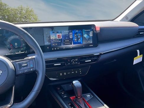 New 2026 Nissan Kicks SR FWD image 6