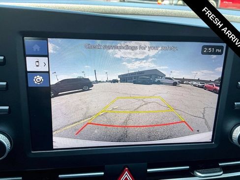 Used 2024 Hyundai Elantra SE FWD image 10