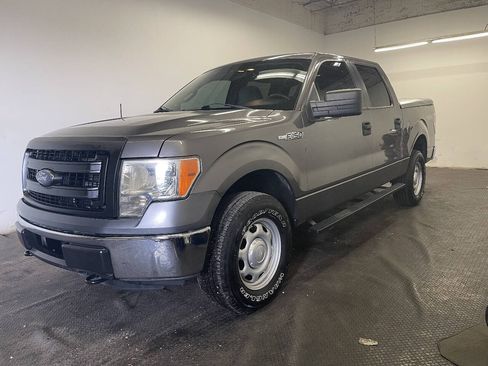 Used 2014 Ford F150 XL w/ Equipment Group 101A Mid AWD/4WD image 1