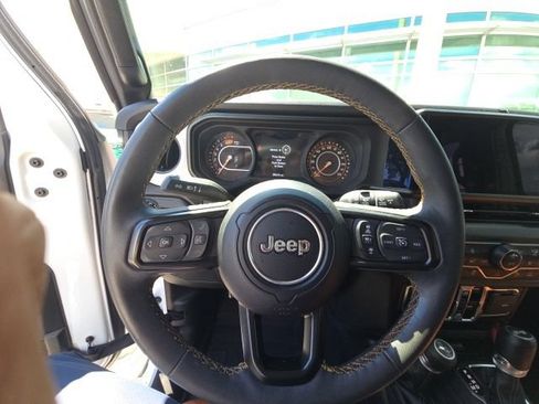 Used 2024 Jeep Wrangler Unlimited Sport AWD/4WD image 13