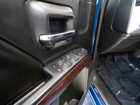 Used 2015 GMC Sierra 1500 SLE w/ SLE Value Package AWD/4WD image 7