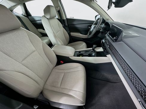 Used 2023 Honda Accord EX image 29