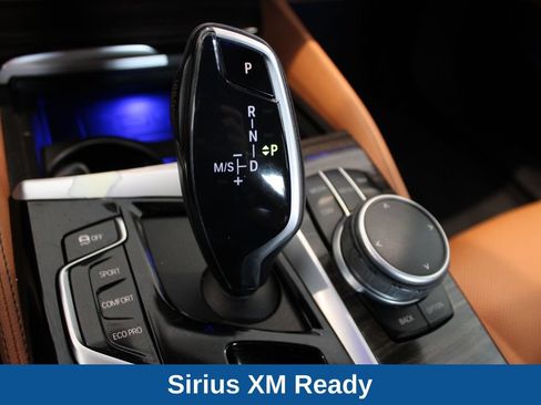 Used 2021 BMW 530i w/ M Sport Package RWD image 15