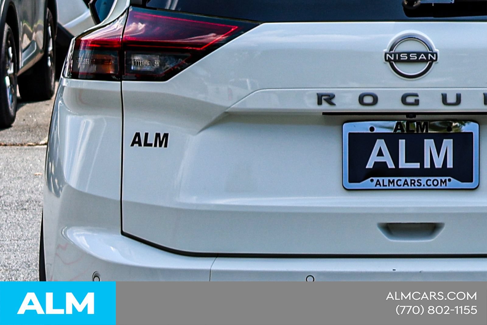 Used 2024 Nissan Rogue S FWD image 13