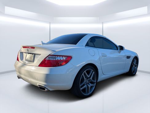 Certified 2016 Mercedes-Benz SLK 300 SLK 300 image 6