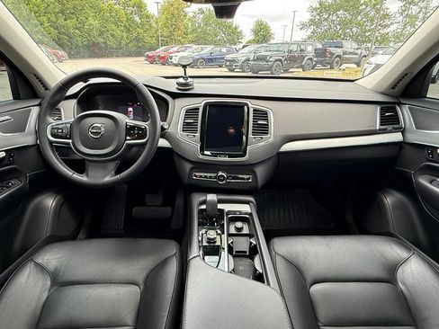 Used 2023 Volvo XC90 B5 Core w/ Protection Package AWD/4WD image 23