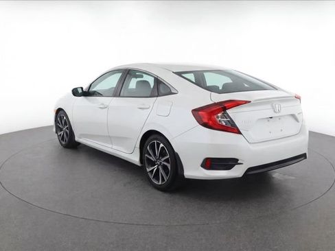 Used 2019 Honda Civic Sport image 3