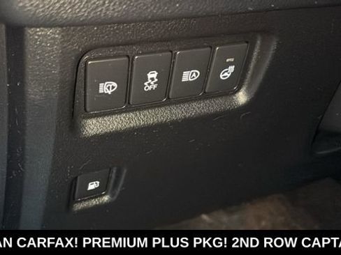 Used 2023 Lexus GX 460 Premium w/ Accessory Package AWD/4WD image 14