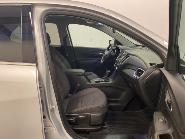 Used 2020 Chevrolet Equinox LT w/ Driver Convenience Package AWD/4WD image 22
