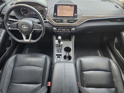 Used 2019 Nissan Altima 2.0 Edition One FWD image 30