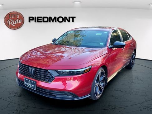 Certified 2025 Honda Accord Sport image 32