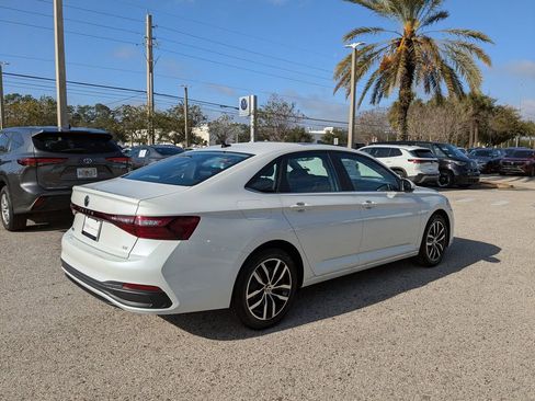 New 2026 Volkswagen Jetta SE image 8