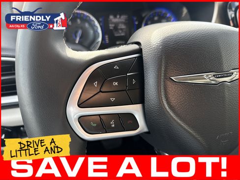 Used 2023 Chrysler Voyager LX FWD image 30