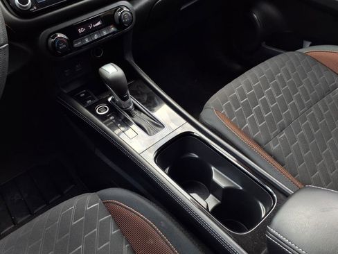 Certified 2024 Nissan Kicks SR image 17