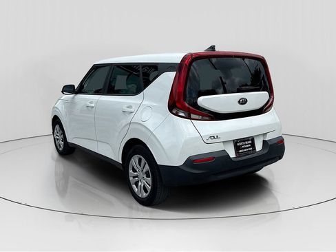 Used 2020 Kia Soul LX FWD image 5