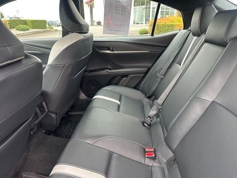 Used 2025 Toyota Camry SE AWD/4WD image 15