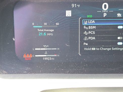 Used 2024 Toyota Tacoma TRD Sport w/ TRD Sport Upgrade Package RWD image 9