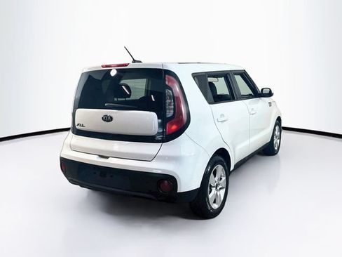 Used 2017 Kia Soul FWD image 9