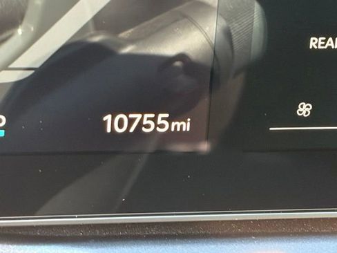 Used 2025 Kia EV9 GT-Line AWD/4WD image 31