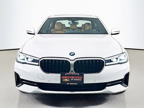 Used 2021 BMW 530e xDrive w/ Convenience Package image 4