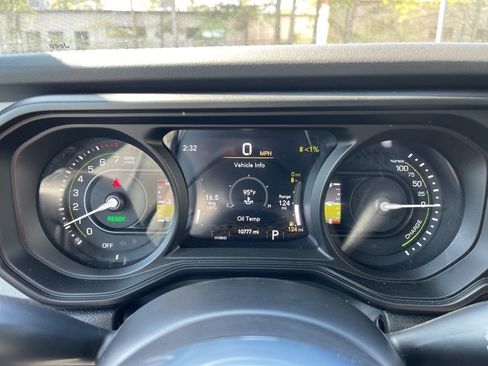 Certified 2025 Jeep Wrangler Unlimited Sahara image 7