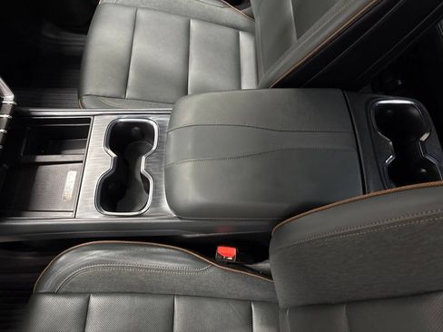 Used 2025 GMC Acadia AT4 w/ LPO, Floor Liner Package AWD/4WD image 17