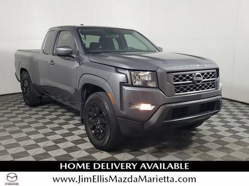Used 2022 Nissan Frontier SV RWD image 1