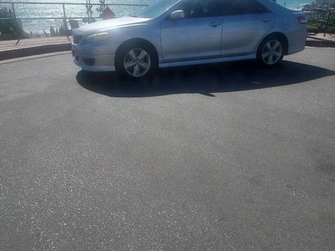 Used 2011 Toyota Camry SE w/ SE Extra-Value Pkg #1 image 1