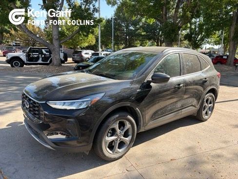 Used 2025 Ford Escape ST-Line AWD/4WD image 1