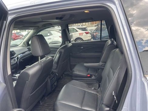 Used 2022 Honda Pilot Touring image 9