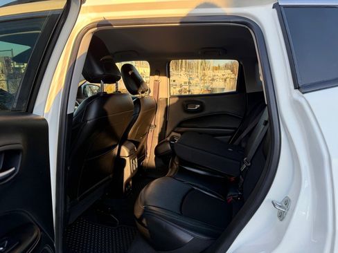 Certified 2021 Jeep Compass Latitude w/ Convenience Group image 10