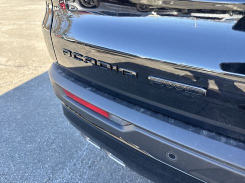 New 2026 GMC Acadia Elevation w/ Black Edition image 7