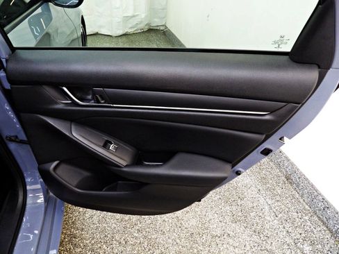 Used 2022 Honda Accord Sport image 12