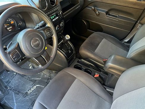 Used 2016 Jeep Patriot Sport image 11