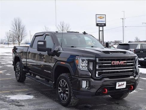 Used 2020 GMC Sierra 2500 AT4 w/ AT4 Premium Package image 2
