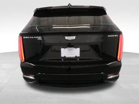 New 2025 Cadillac Escalade IQ Sport 2 image 19