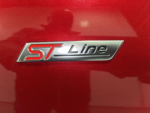 Used 2025 Ford Escape ST-Line Select AWD/4WD image 11