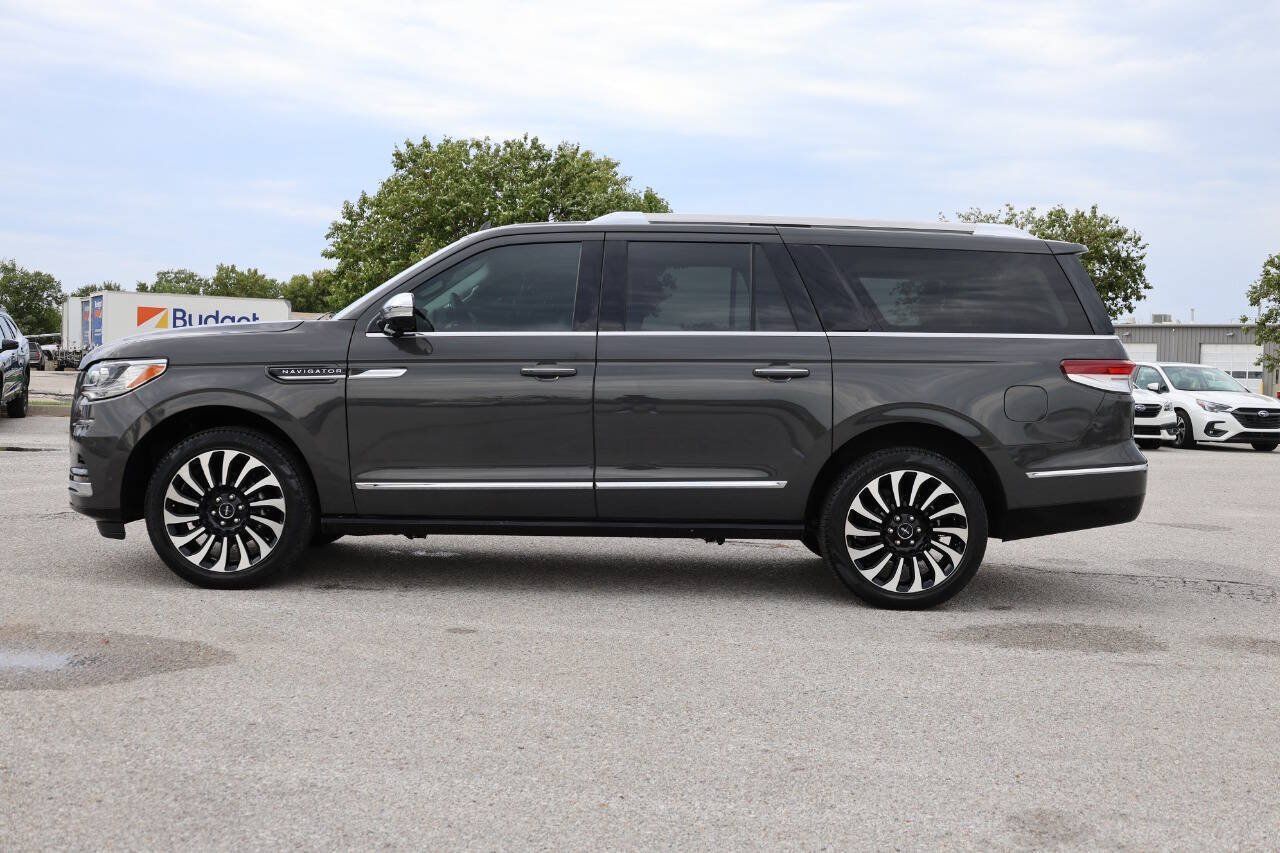 Used 2022 Lincoln Navigator L Black Label AWD/4WD image 8