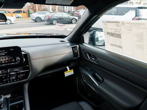 New 2025 Nissan Pathfinder Rock Creek image 10