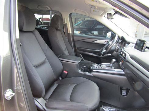 Used 2018 MAZDA CX-9 Sport image 10