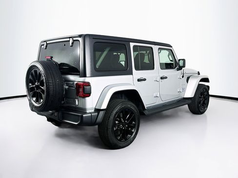 Used 2023 Jeep Wrangler Sahara w/ Cold Weather Group image 9