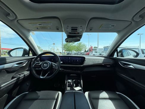 Used 2024 Buick Envision Sport Touring image 9