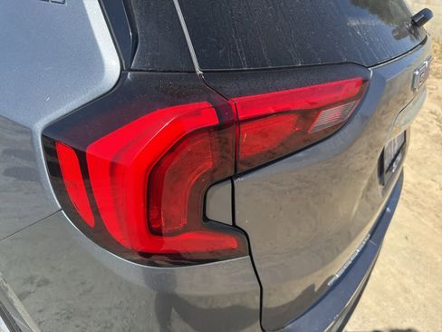 Used 2019 GMC Terrain SLE image 13