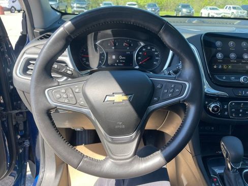 Used 2022 Chevrolet Equinox Premier FWD image 10