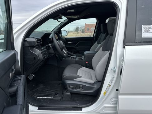 New 2026 Toyota Tacoma TRD Sport w/ TRD Sport Upgrade Package image 11